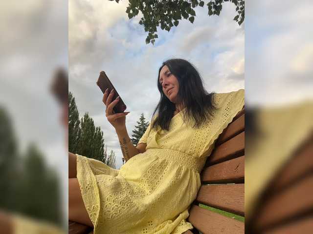KarolinaMilf live cam on BongaCams