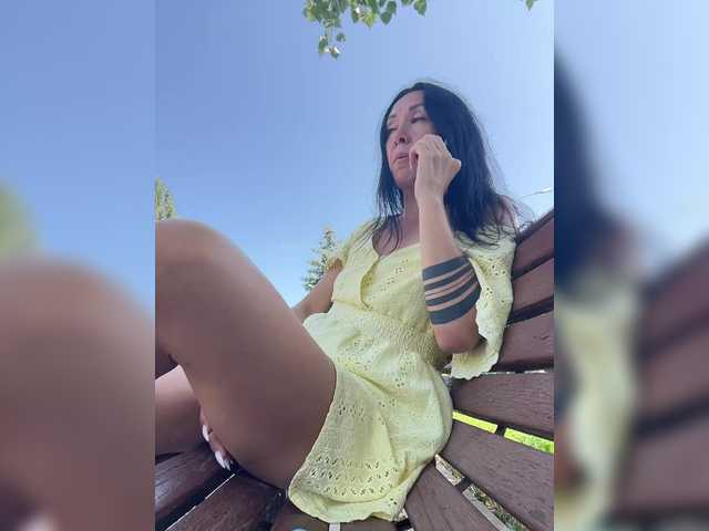 KarolinaMilf live webcam show