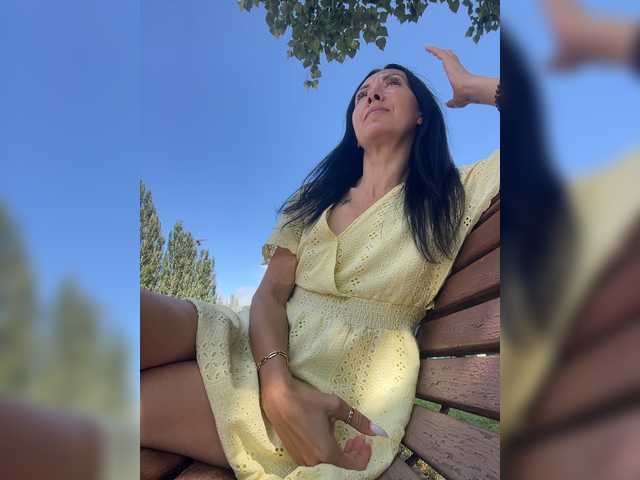 TRULIULIUSHA live webcam show