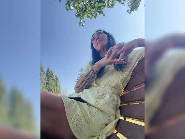 KarolinaMilf live webcam show