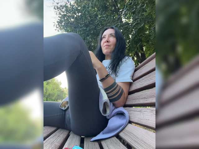 TRULIULIUSHA live webcam show
