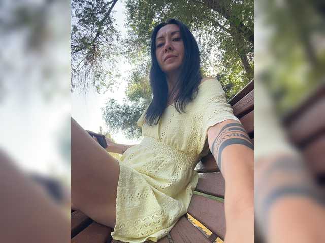 KarolinaMilf live webcam show