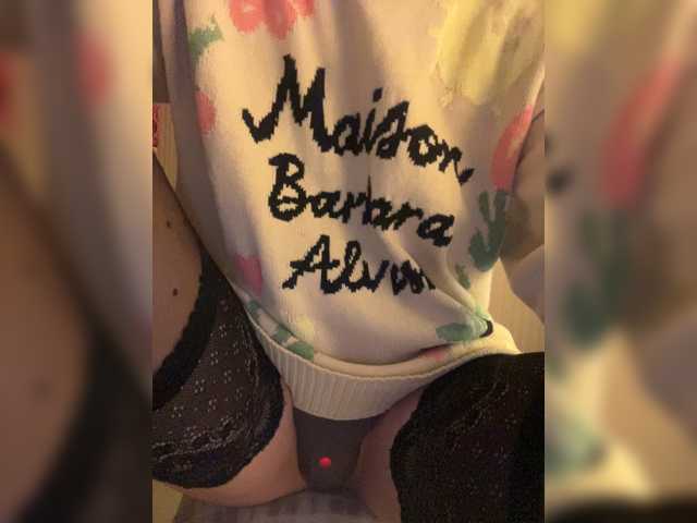 KarolinaMilf live cam on BongaCams