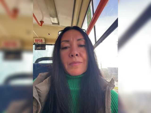 KarolinaMilf live cam on BongaCams