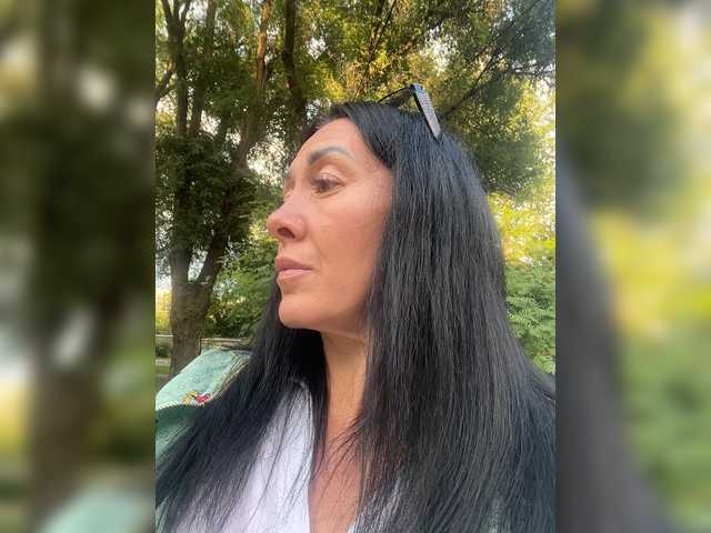KarolinaMilf live cam on BongaCams