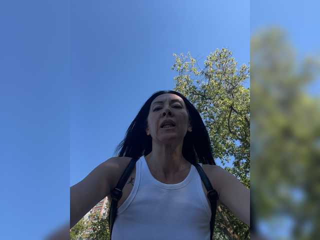 KarolinaMilf live cam on BongaCams