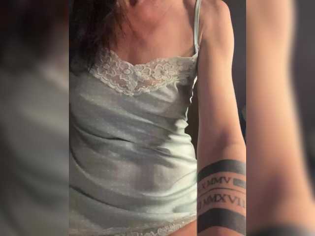 KarolinaMilf live cam on BongaCams