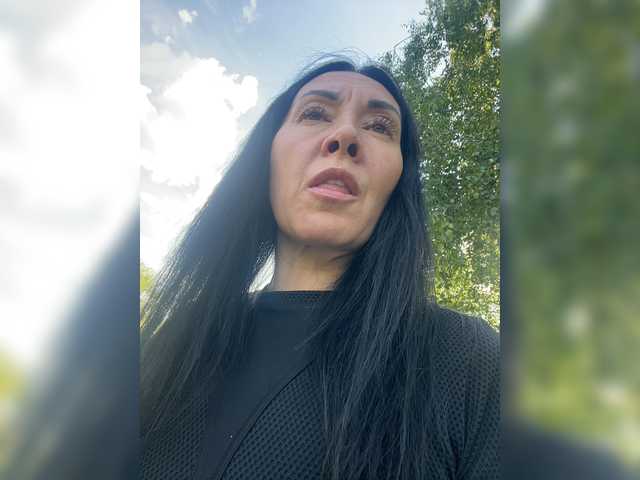 KarolinaMilf live cam on BongaCams