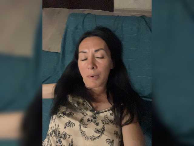 KarolinaMilf live cam on BongaCams