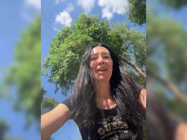 KarolinaMilf live cam on BongaCams