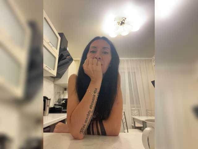 KarolinaMilf live webcam show