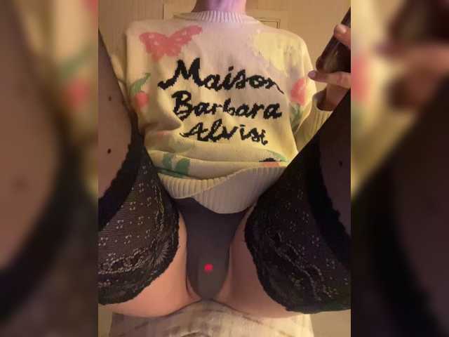 KarolinaMilf live cam on BongaCams