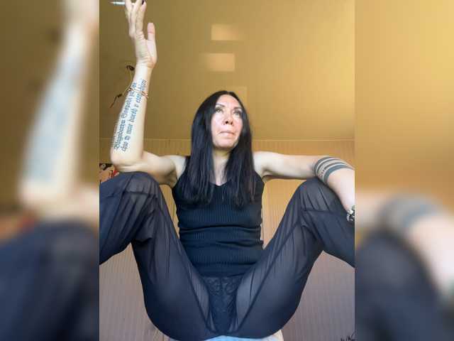 KarolinaMilf live cam on BongaCams