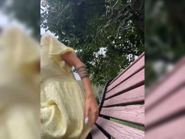 KarolinaMilf live cam on BongaCams