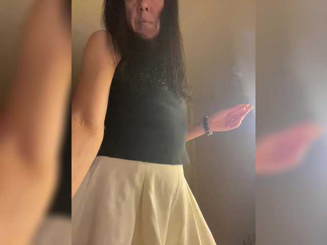 KarolinaMilf live cam on BongaCams