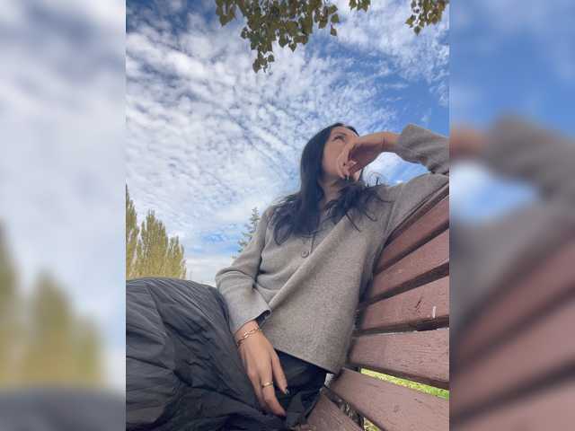KarolinaMilf live cam on BongaCams