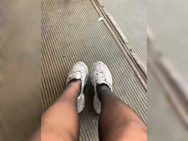 KarolinaMilf's BongaCams show and profile