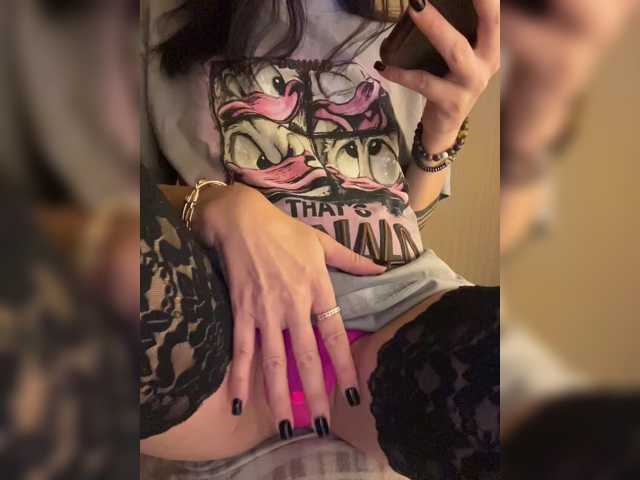 KarolinaMilf live cam on BongaCams