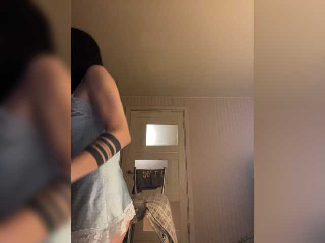 KarolinaMilf live cam on BongaCams