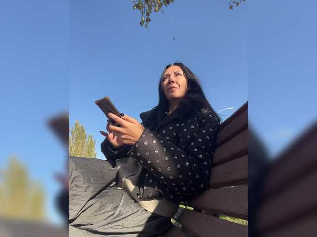 KarolinaMilf live cam on BongaCams