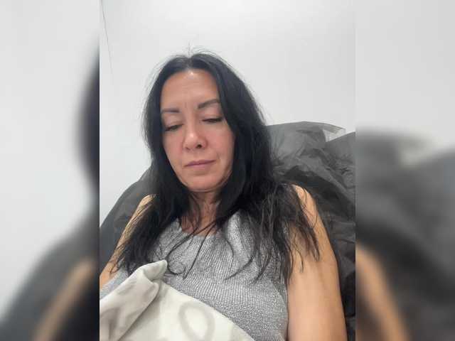 TRULIULIUSHA live cam preview