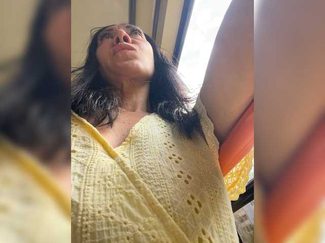 KarolinaMilf live cam on BongaCams
