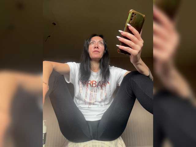 KarolinaMilf live cam on BongaCams