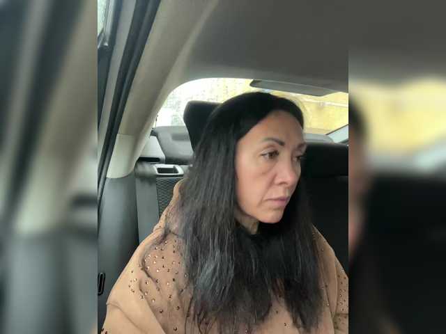 KarolinaMilf's BongaCams show and profile