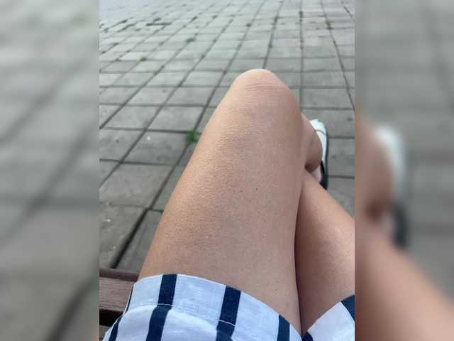 KarolinaMilf live cam on BongaCams