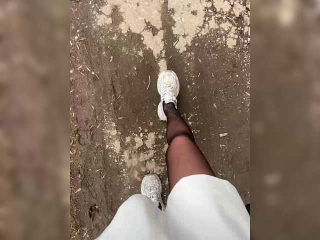 KarolinaMilf's BongaCams show and profile