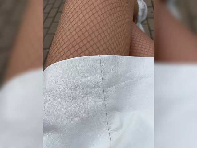 KarolinaMilf's BongaCams show and profile