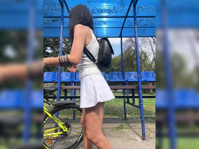 KarolinaMilf live cam on BongaCams