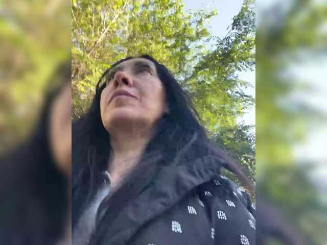 TRULIULIUSHA live cam preview