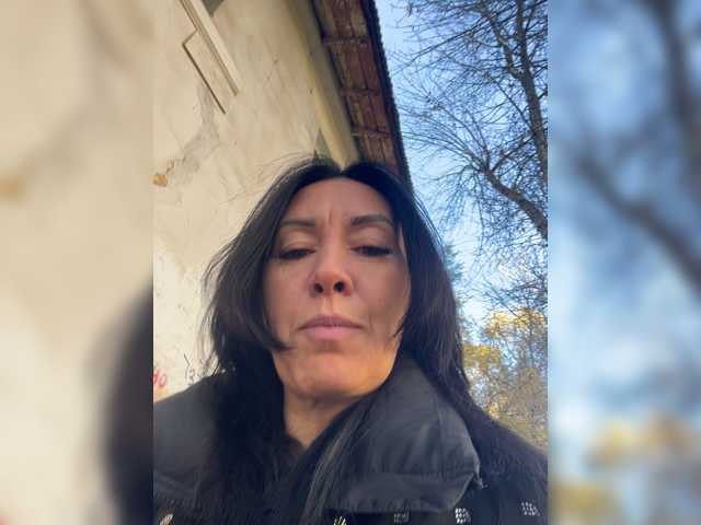 KarolinaMilf live cam on BongaCams