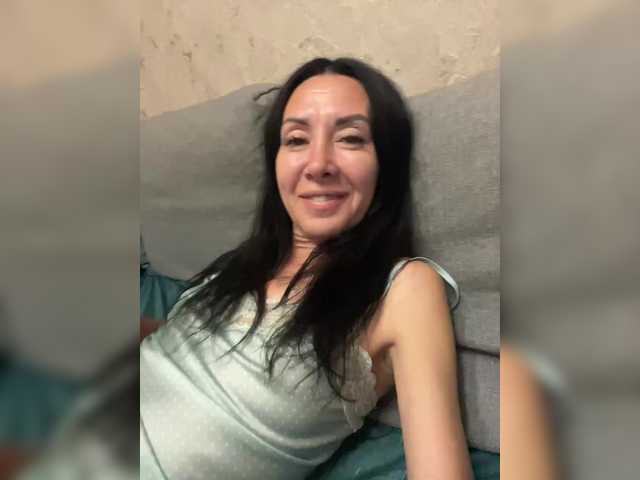 KarolinaMilf live webcam show