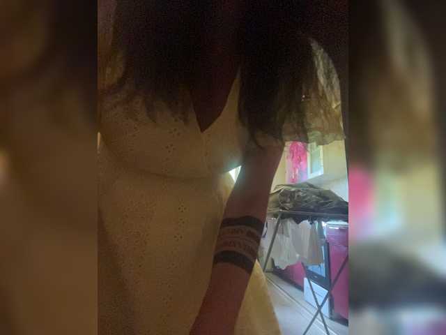 KarolinaMilf live cam on BongaCams