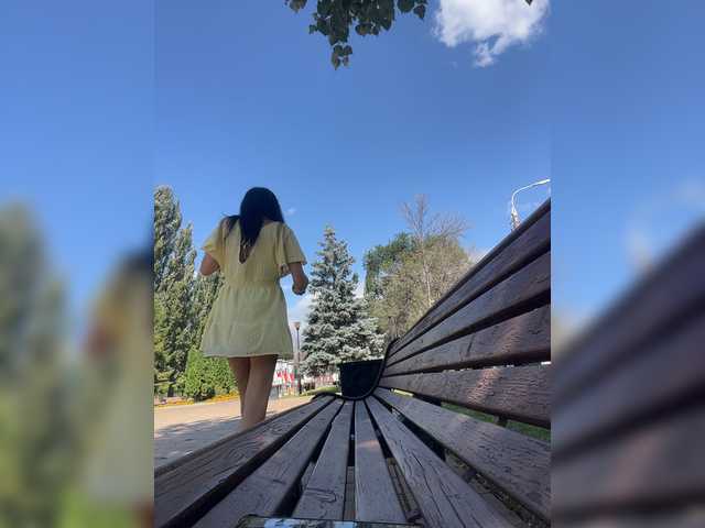 TRULIULIUSHA live webcam show