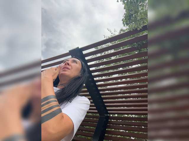 KarolinaMilf live cam on BongaCams