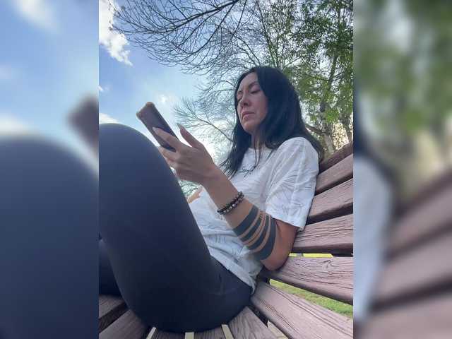 KarolinaMilf live cam on BongaCams