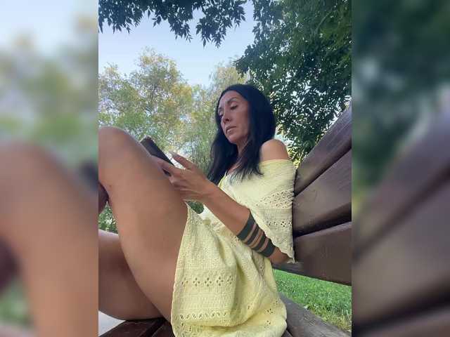 KarolinaMilf live webcam show