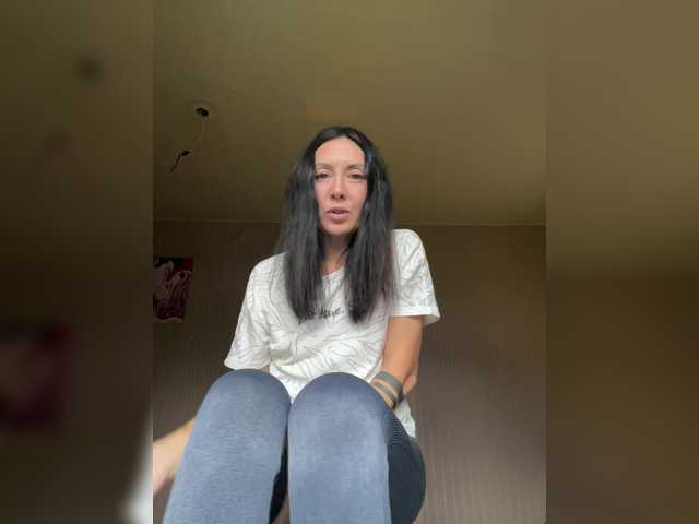TRULIULIUSHA live cam preview