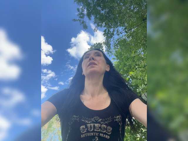 KarolinaMilf live cam on BongaCams