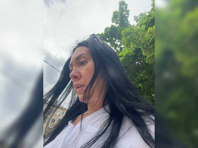 KarolinaMilf live cam on BongaCams