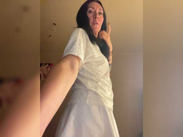 TRULIULIUSHA live cam preview