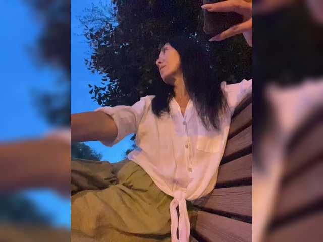 KarolinaMilf live cam on BongaCams