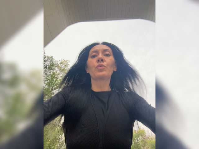 KarolinaMilf live cam on BongaCams