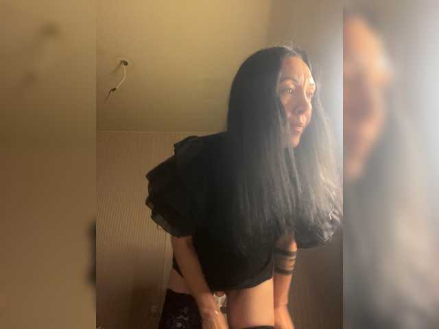 KarolinaMilf live cam on BongaCams