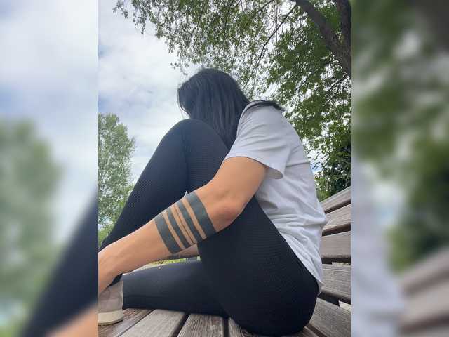 KarolinaMilf live cam on BongaCams