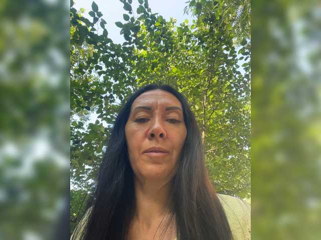 KarolinaMilf live cam on BongaCams