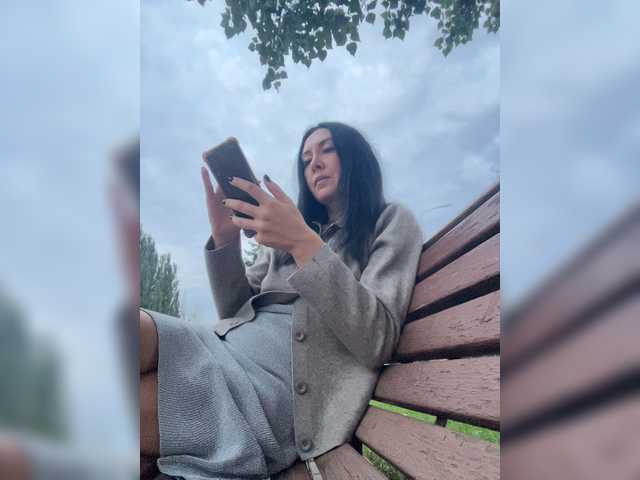 KarolinaMilf live cam on BongaCams